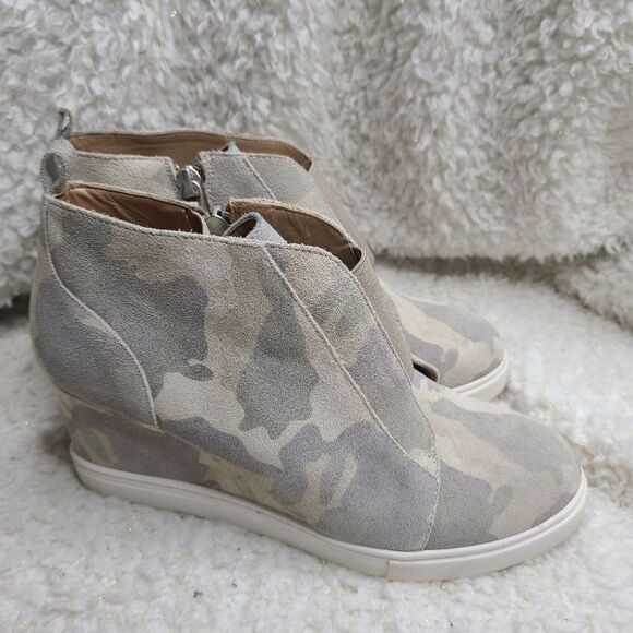 Linea Paolo Felicia Suede Camo Wedge Side Zip Ankle Boots size 7.5 - Picture 1 of 7